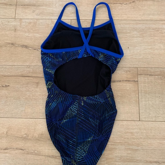 SWIM SUIT - Picture 2 of 2